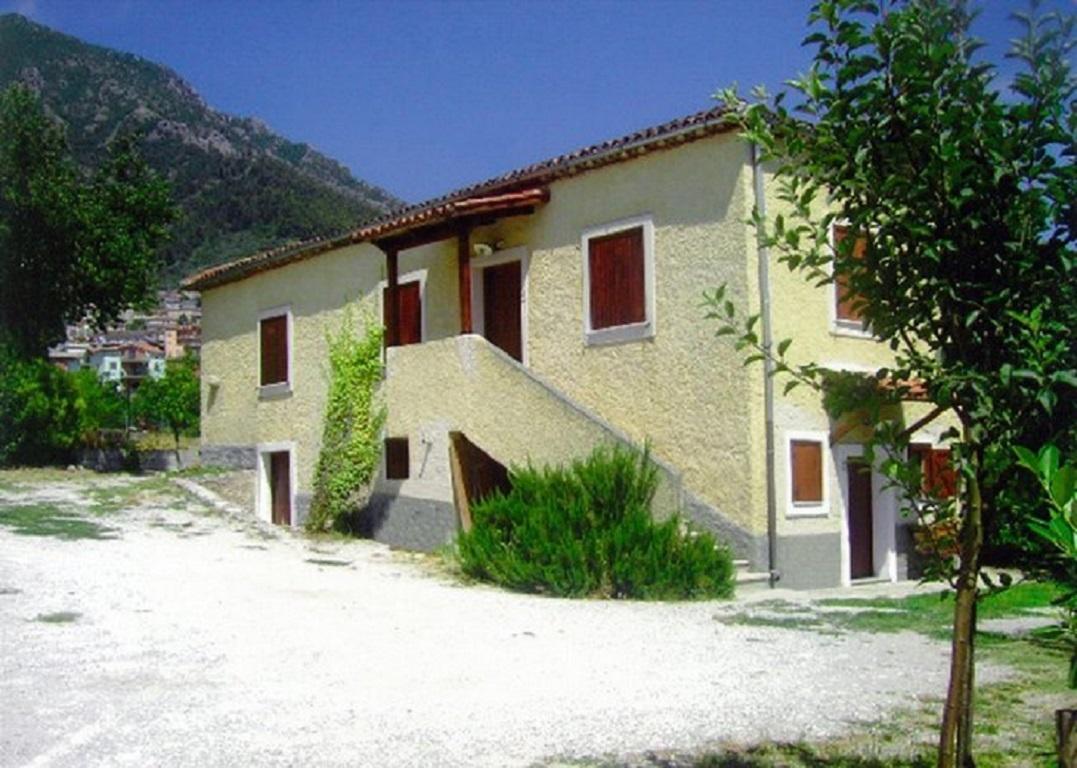 Agriturismo Macchiapiede Сала Консилина Екстериор снимка